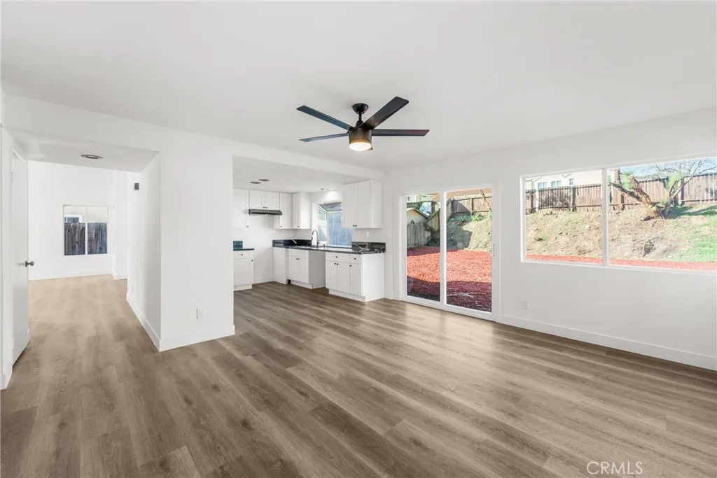 179 S Massachusetts, Lake Elsinore, California 92530 home-pic-10